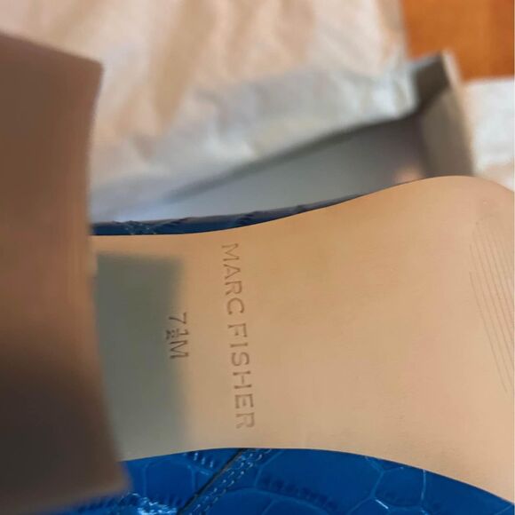 Marc Fisher Croc royal blue high-knee boots. New in the box! - Picture 6 of 11